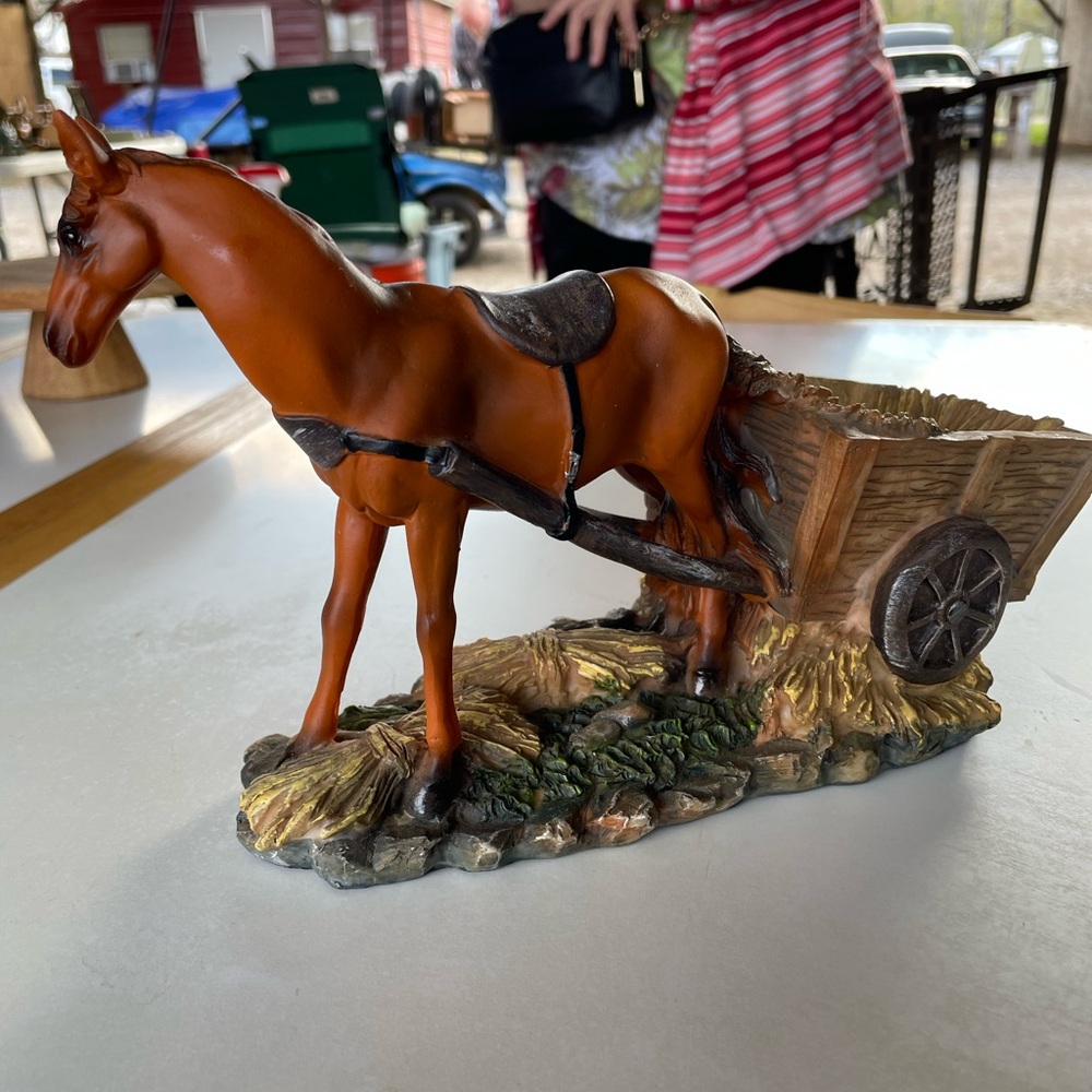 Vintage horse and cart wine bottle holder